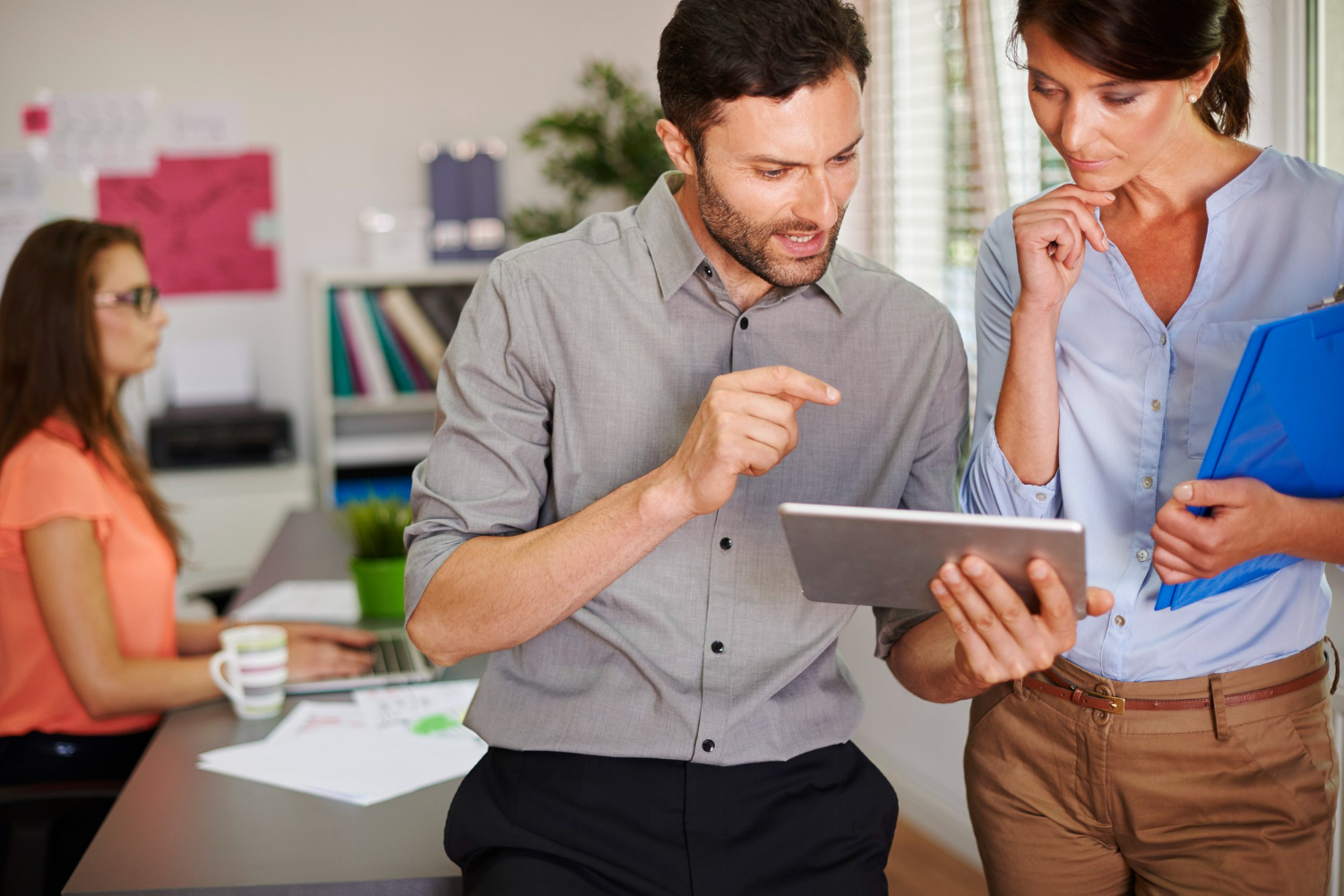 Auditoria de fornecedores eficiente: conheça os passos para avaliar riscos, documentos e certificações essenciais